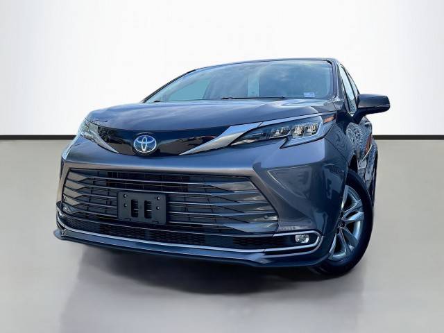 2021 Toyota Sienna Limited AWD photo