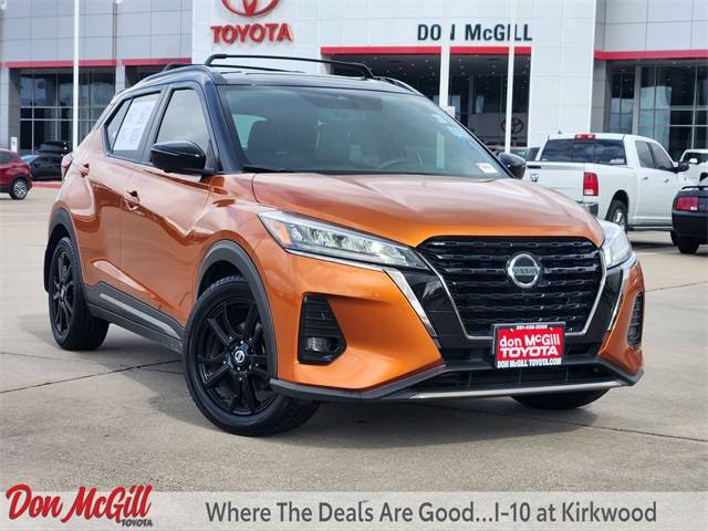 2021 Nissan Kicks SR FWD photo