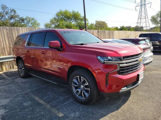 2021 Chevrolet Suburban LT RWD photo