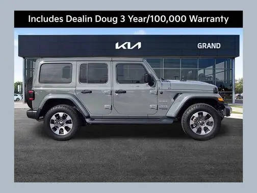 2021 Jeep Wrangler Unlimited Unlimited Sahara 4WD photo