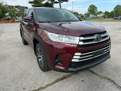 2018 Toyota Highlander LE AWD photo