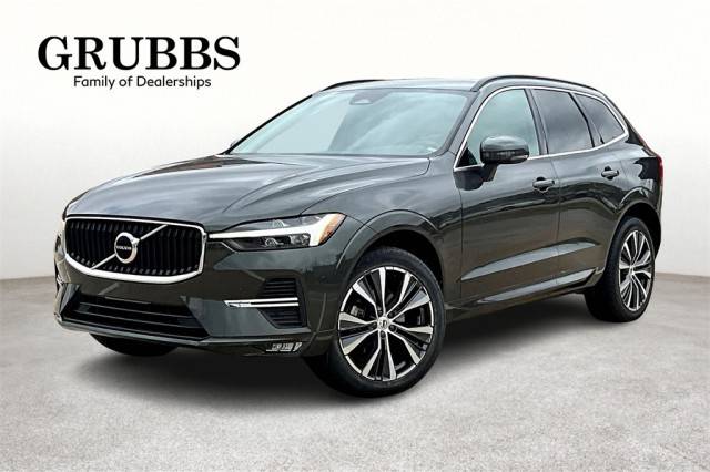 2022 Volvo XC60 Momentum FWD photo