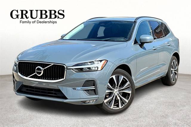 2022 Volvo XC60 Momentum FWD photo