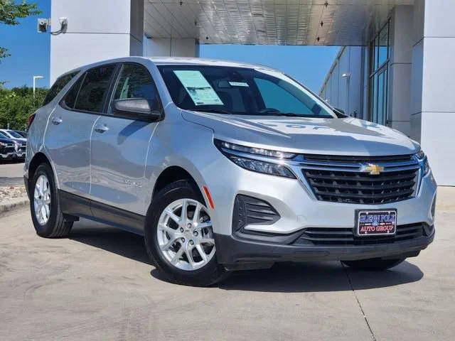 2022 Chevrolet Equinox LS FWD photo