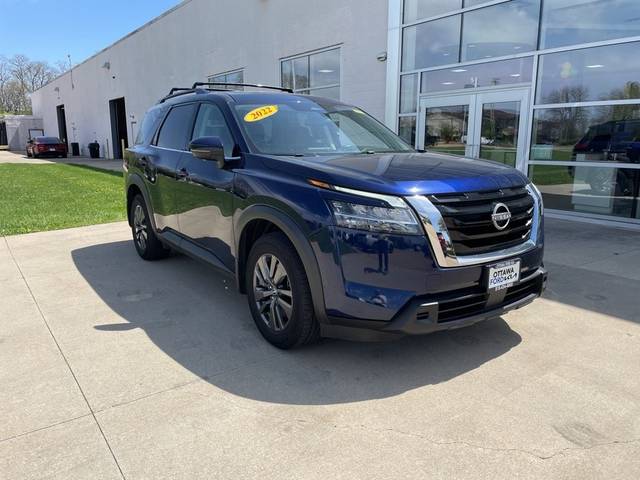 2022 Nissan Pathfinder SV 4WD photo