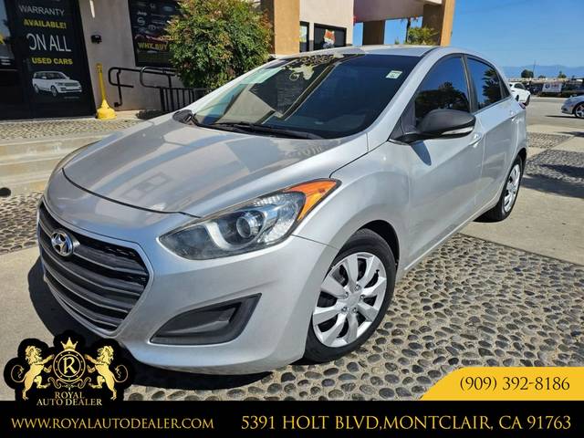 2017 Hyundai Elantra GT FWD photo