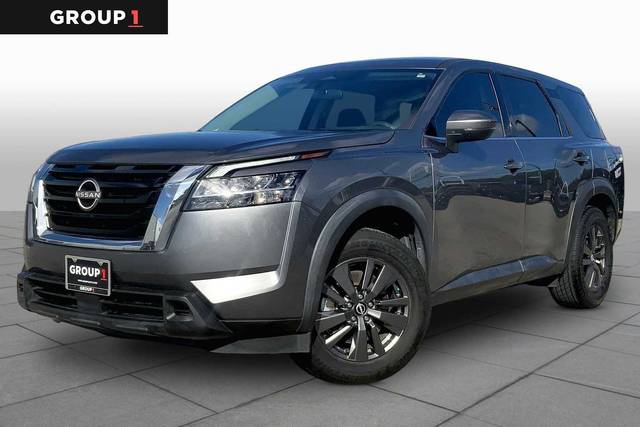 2022 Nissan Pathfinder S FWD photo