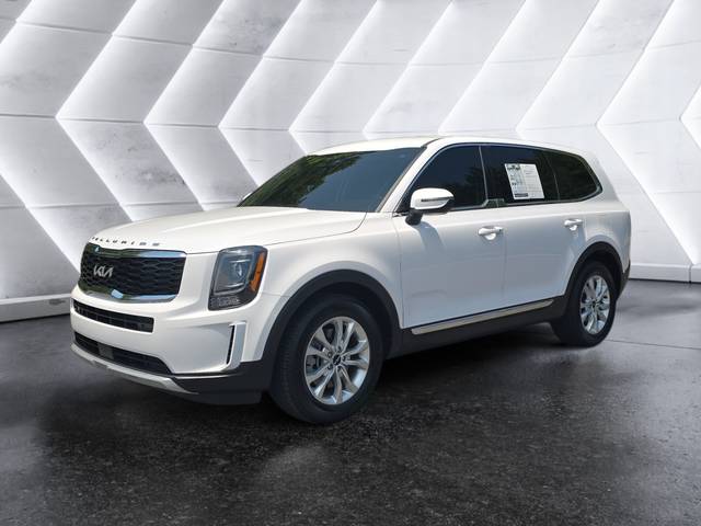 2022 Kia Telluride LX AWD photo