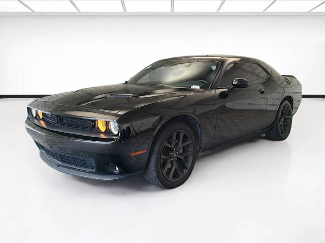 2021 Dodge Challenger SXT RWD photo