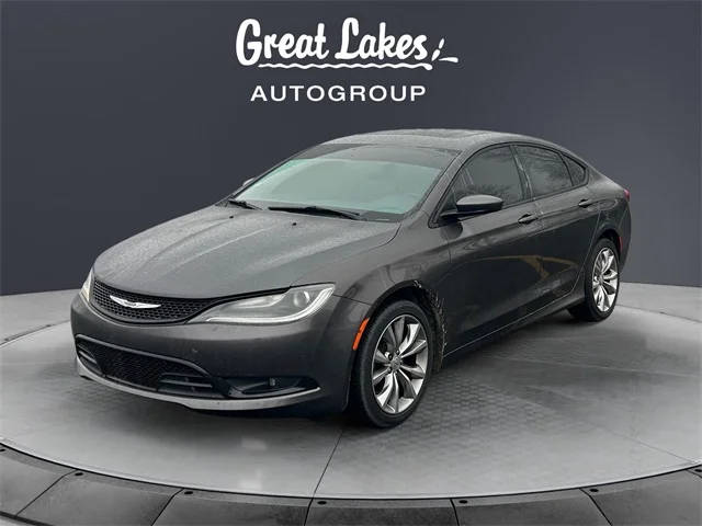 2015 Chrysler 200 S AWD photo