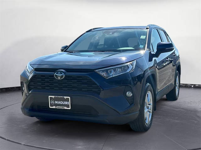 2021 Toyota RAV4 XLE AWD photo