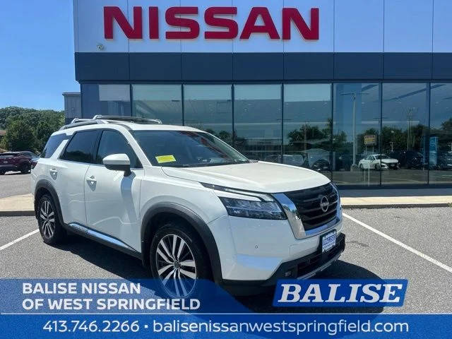 2022 Nissan Pathfinder Platinum 4WD photo