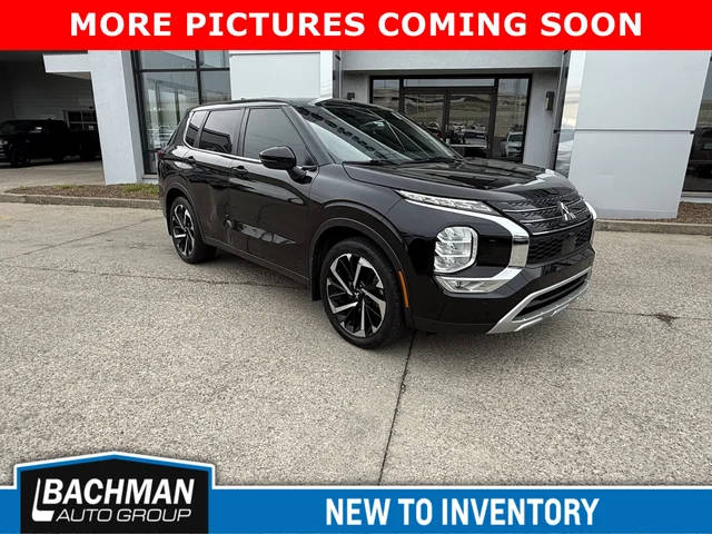 2022 Mitsubishi Outlander SE 4WD photo
