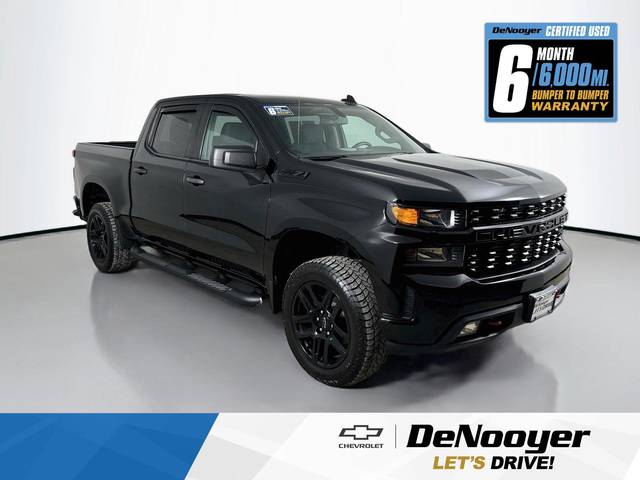 2021 Chevrolet Silverado 1500 Custom Trail Boss 4WD photo