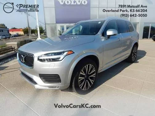 2022 Volvo XC90 Momentum AWD photo