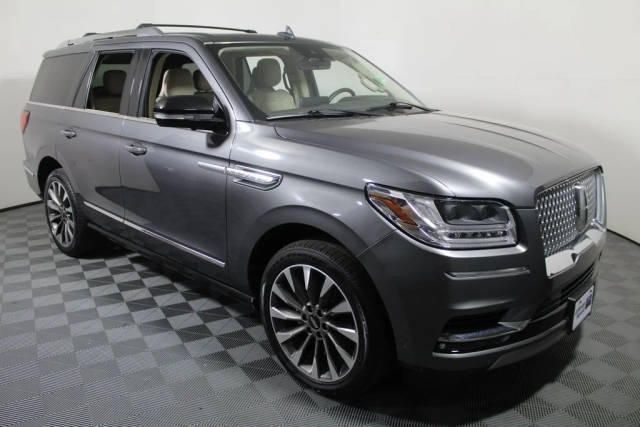 2021 Lincoln Navigator Reserve RWD photo