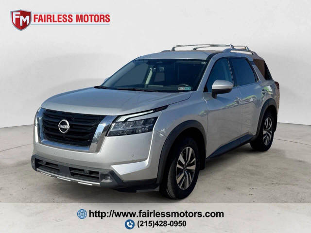 2022 Nissan Pathfinder SL 4WD photo