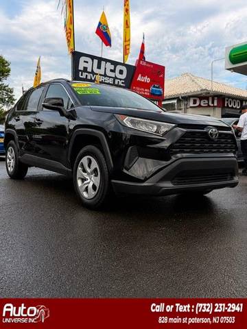 2021 Toyota RAV4 LE FWD photo