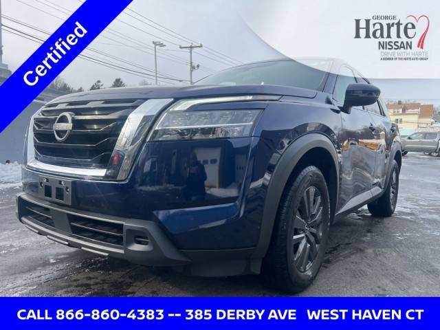 2022 Nissan Pathfinder S FWD photo