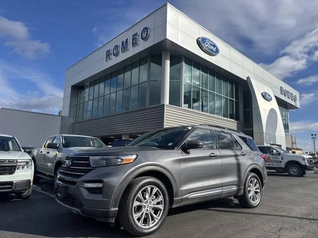 2021 Ford Explorer XLT 4WD photo