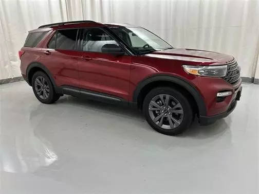 2021 Ford Explorer XLT 4WD photo