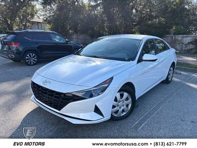 2022 Hyundai Elantra SEL FWD photo