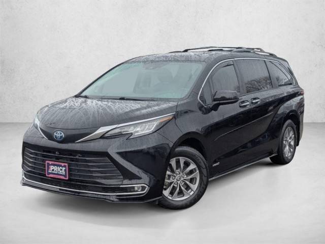 2021 Toyota Sienna XLE AWD photo