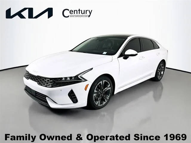 2022 Kia K5 EX FWD photo