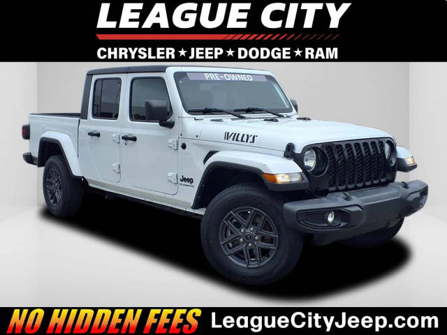 2021 Jeep Gladiator Willys Sport 4WD photo