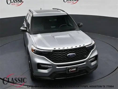 2021 Ford Explorer ST 4WD photo