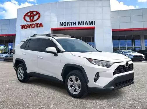 2021 Toyota RAV4 XLE FWD photo