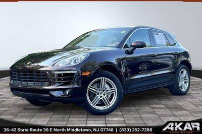 2015 Porsche Macan S AWD photo
