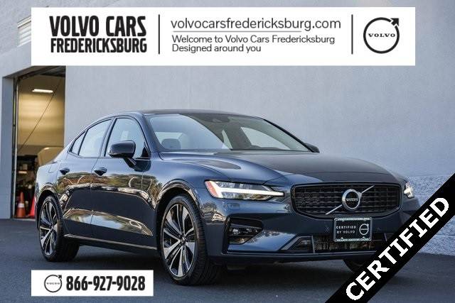 2022 Volvo S60 Momentum AWD photo