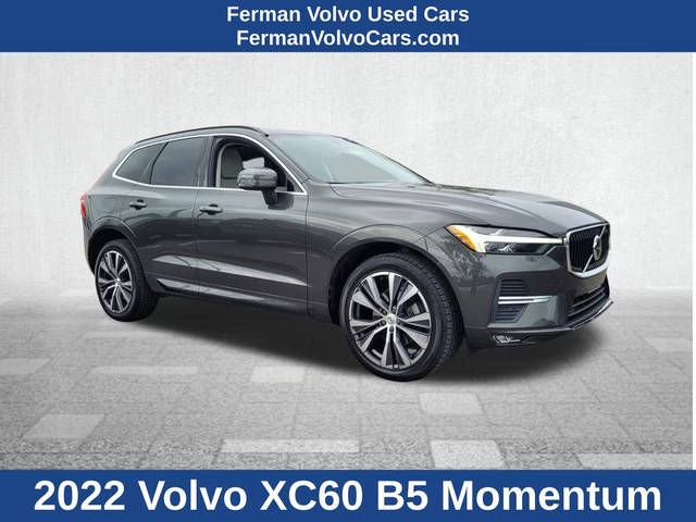 2022 Volvo XC60 Momentum FWD photo