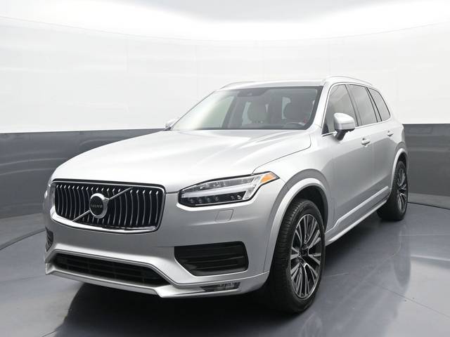 2022 Volvo XC90 Momentum AWD photo