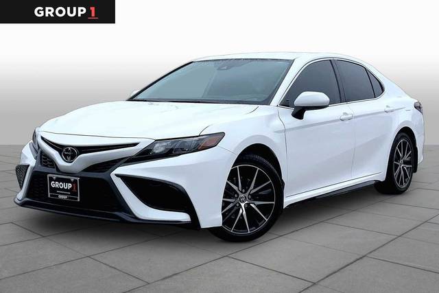 2021 Toyota Camry SE FWD photo