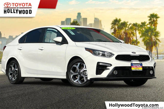 2021 Kia Forte LXS FWD photo