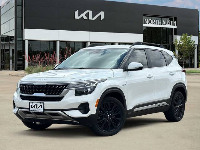 2022 Kia Seltos Nightfall AWD photo