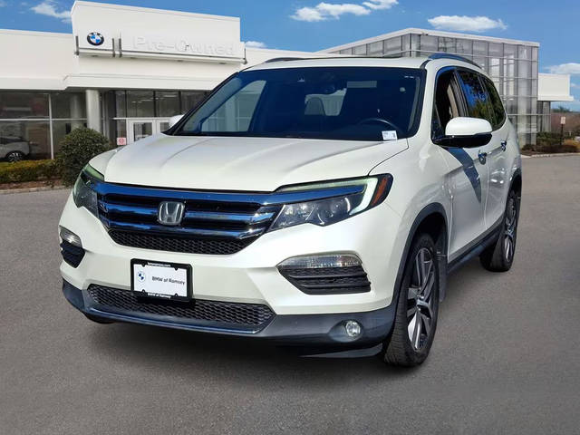 2016 Honda Pilot Touring AWD photo