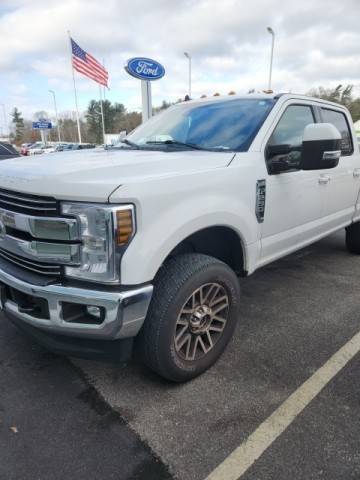 2019 Ford F-250 Super Duty LARIAT 4WD photo