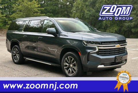2021 Chevrolet Suburban LT 4WD photo