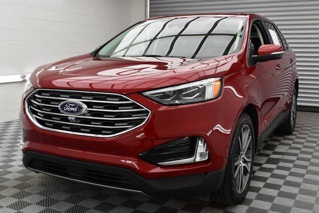 2021 Ford Edge Titanium AWD photo