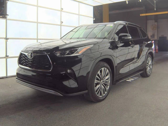 2021 Toyota Highlander Platinum FWD photo