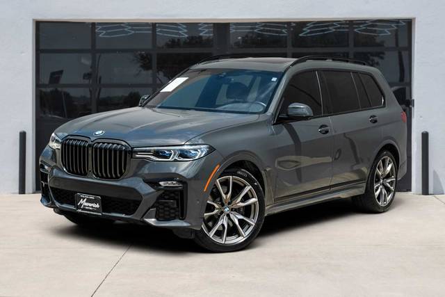 2022 BMW X7 M50i AWD photo