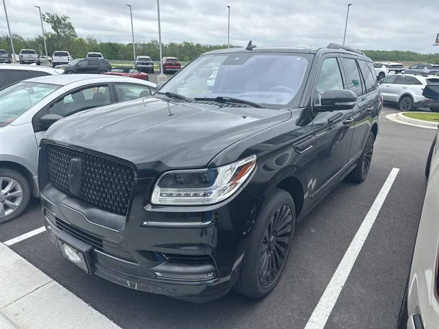 2019 Lincoln Navigator Reserve 4WD photo