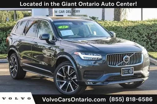 2022 Volvo XC90 Momentum AWD photo