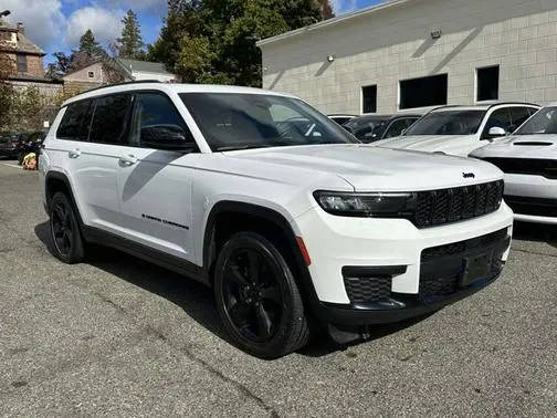 2021 Jeep Grand Cherokee L Altitude 4WD photo