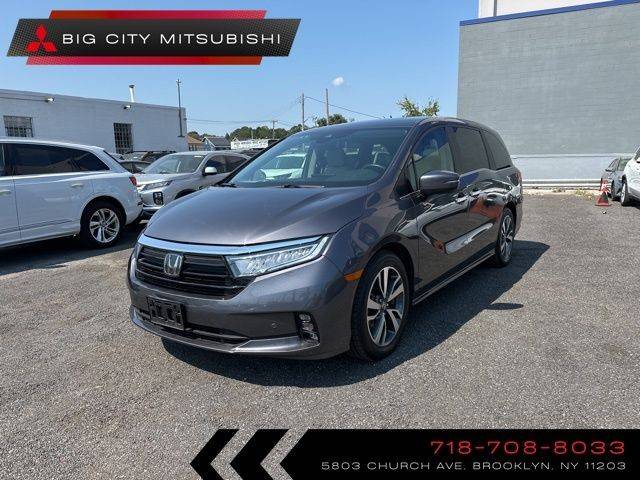 2022 Honda Odyssey Touring FWD photo