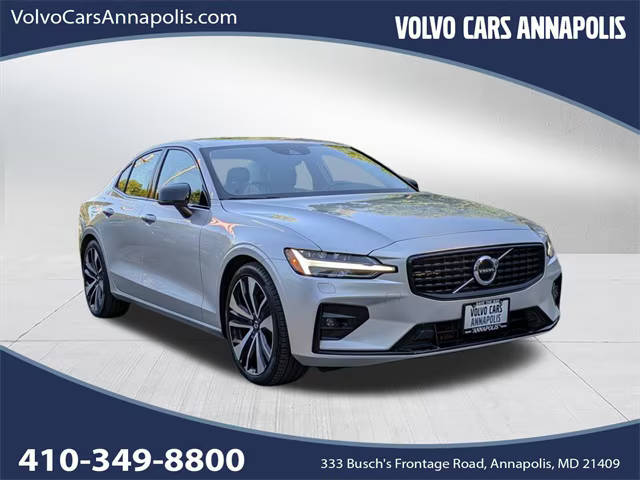 2022 Volvo S60 Momentum AWD photo