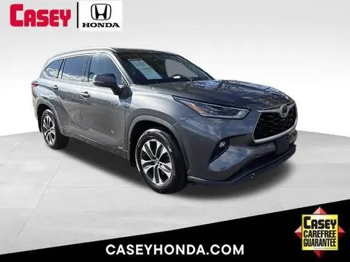 2021 Toyota Highlander Hybrid XLE AWD photo